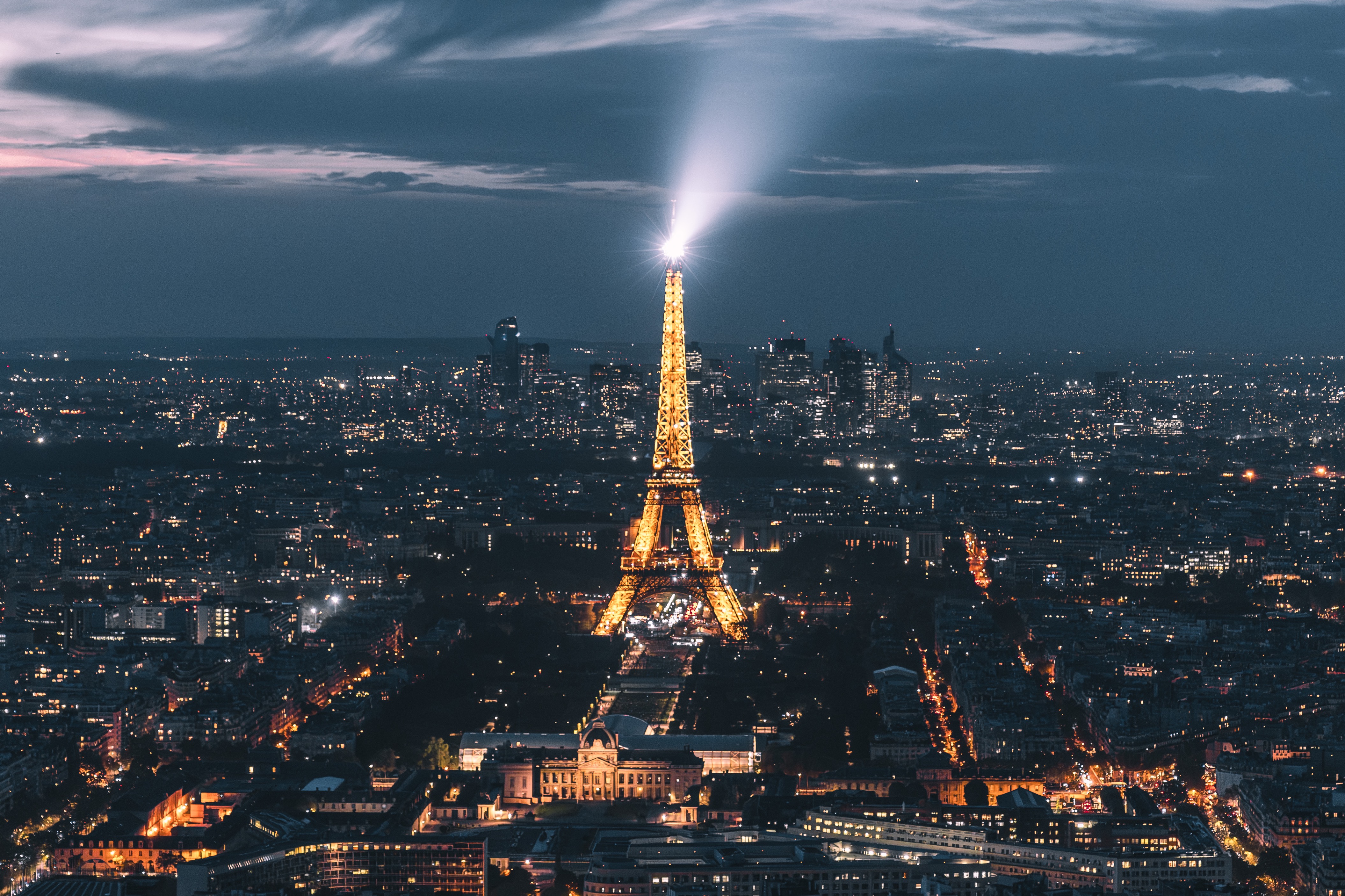 eiffel_a.jpg
